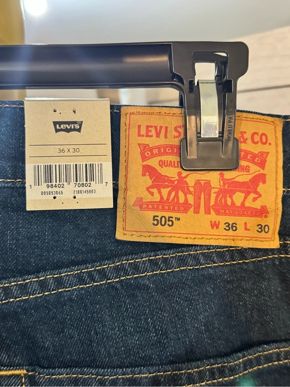 Men's Levi’s 505 Dark Blue Straight-Leg Jeans- 36x30 NWT